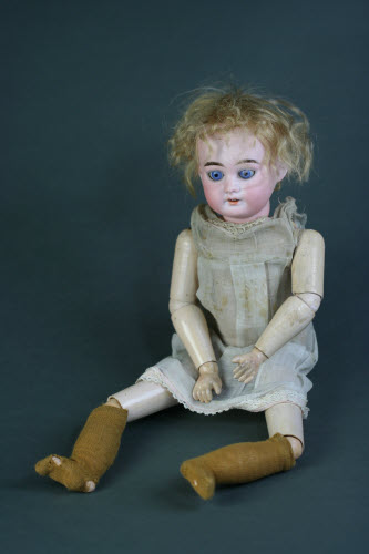Porzellankopfpuppe