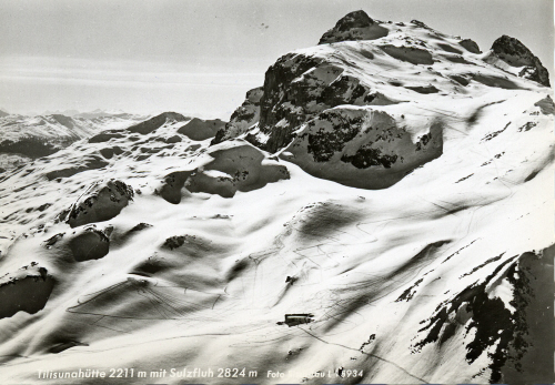 Tilisuna Hütte mit Sulzfluh