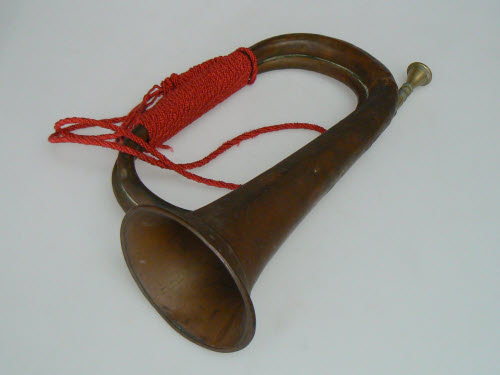 Signalhorn mit Kordel
