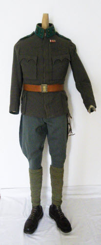 Figurine eines Oberleutnants der Landesschützen Kaiserschützen in Felduniform