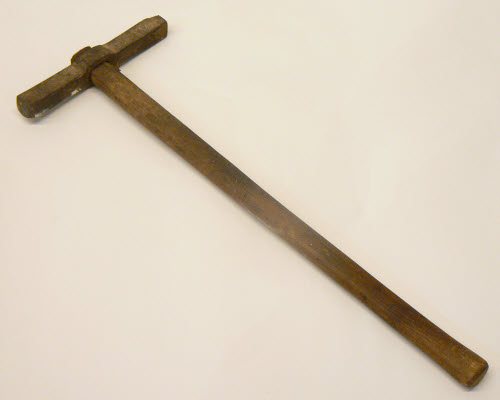 Schienennagelhammer