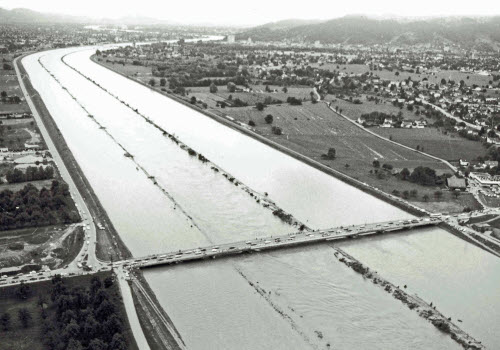 Hochwasser, überflutetes Vorland, Brücke Hard-Fußach, 1987