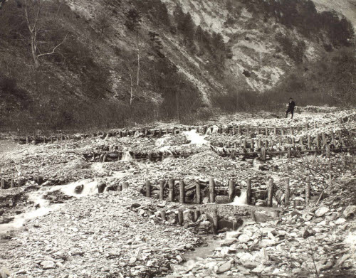 Sohlensicherungen im Kanton Graubünden/Münstertal, Verbauung der Rüfe Val Ruina bei Fuldera, Talsperren Nr. 5–7, 1885-1886