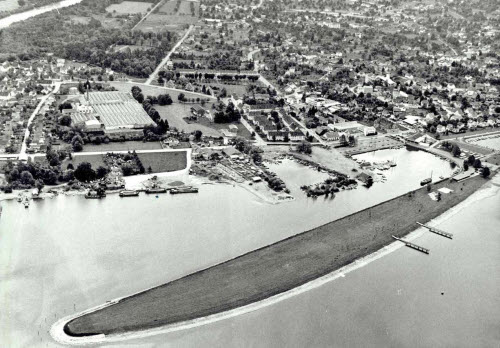 Luftaufnahme der Harder Bucht nach der Sanierung, um 1968/69.