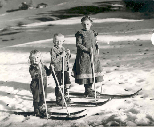 Geschwister Kessler auf Ski