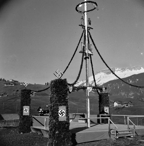 Maibaum in Riezlern