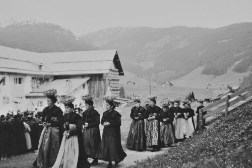 Prozession in Riezlern